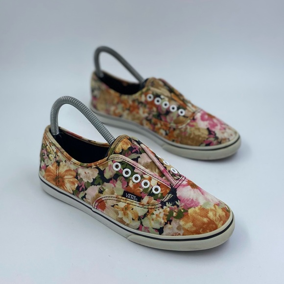 Vans Shoes - Vans flower print authentic sneaker womens 7.5